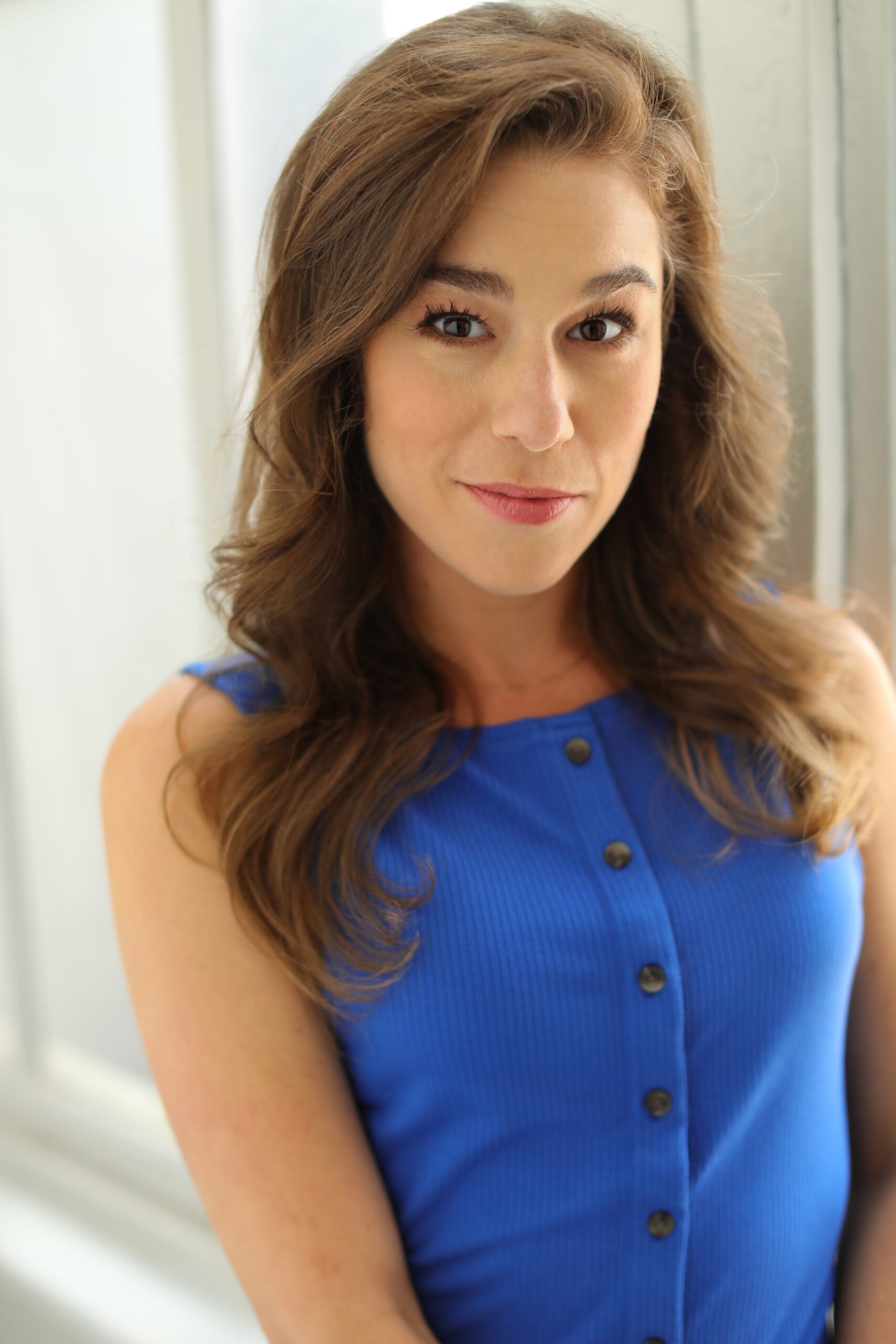 Lucy Lavely Headshot 2